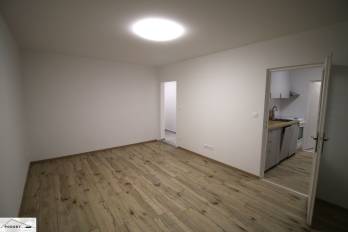 Kubačova ul. - prenájom 3 izbového bytu